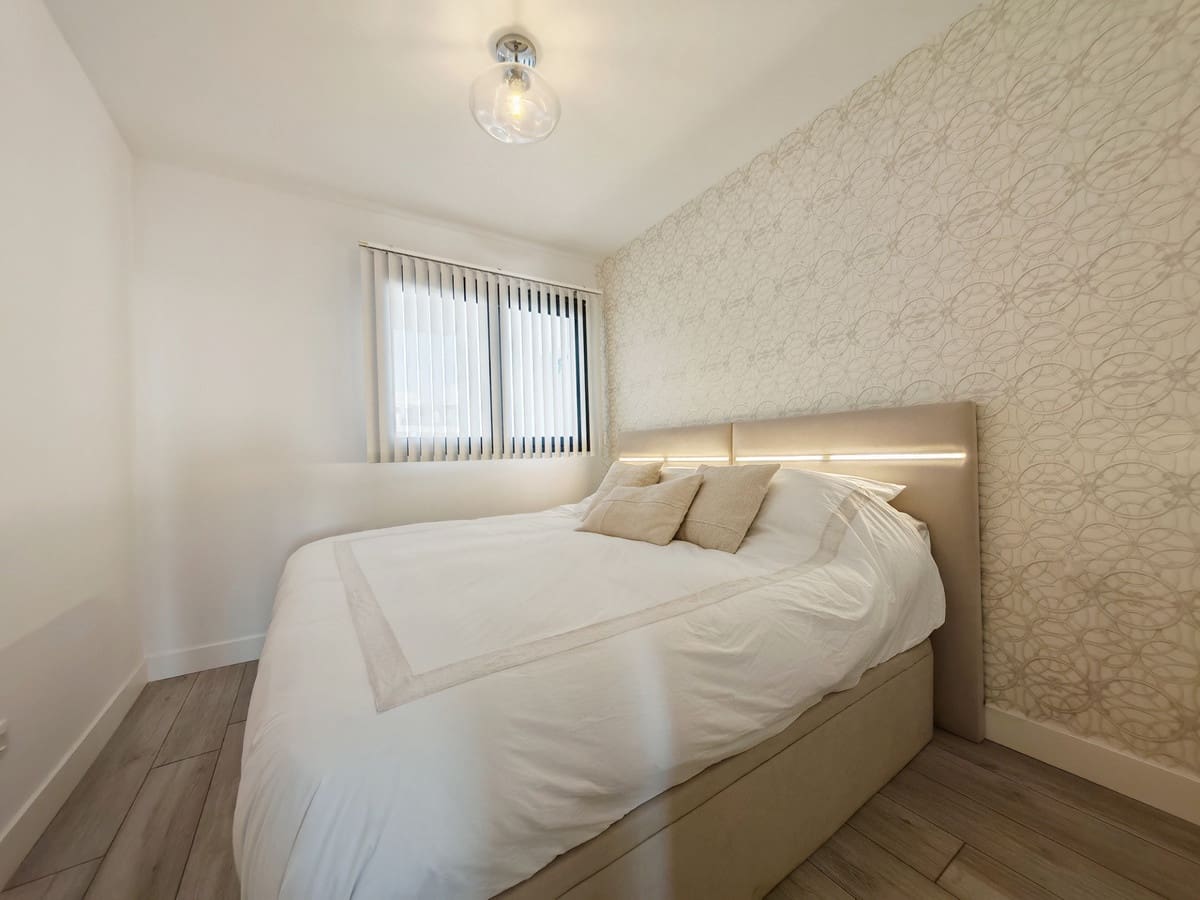 2 bedroom Apartment for sale in Manilva with pool garage - € 399,000 (Ref: 9675968)