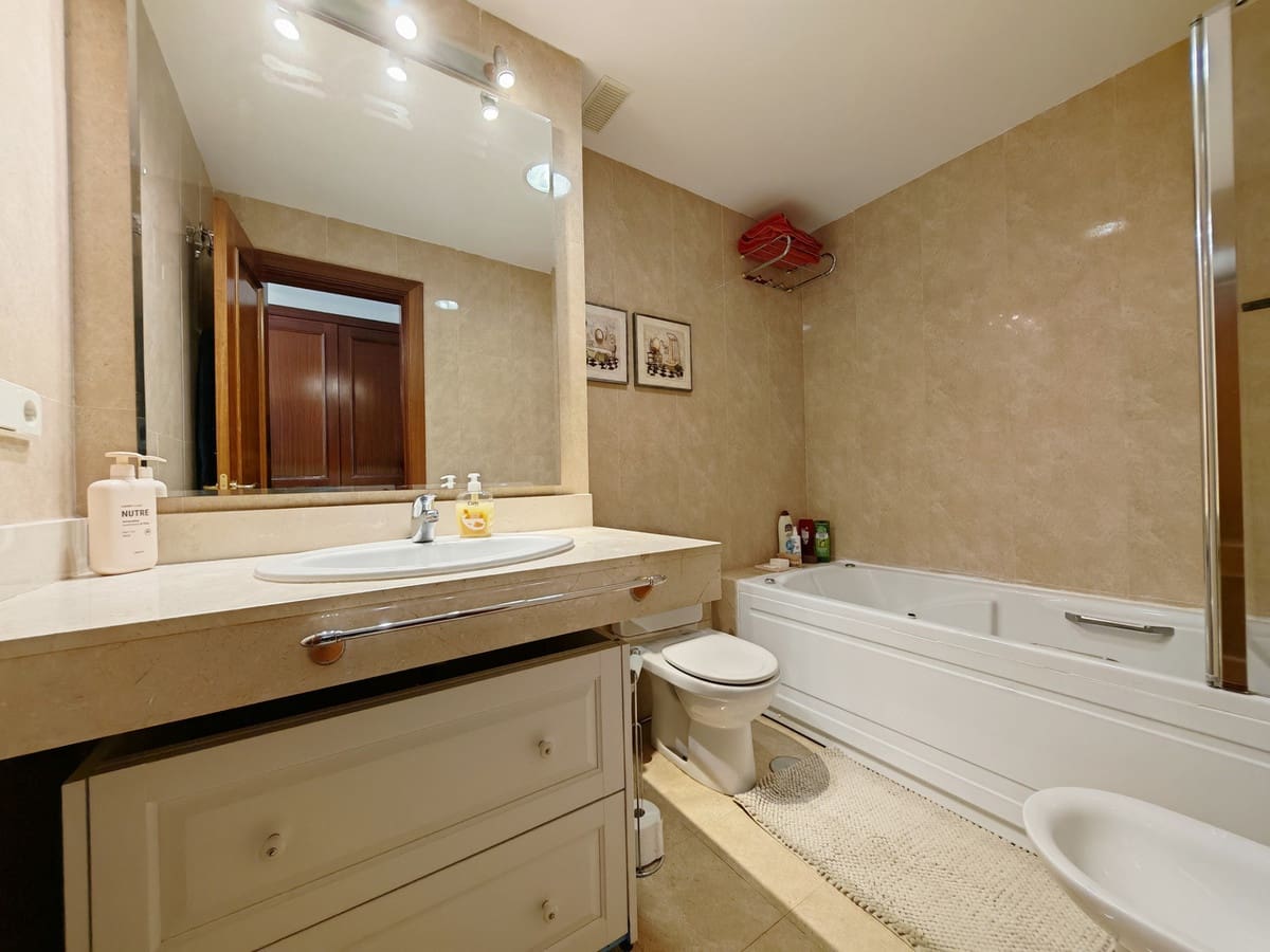 2 sypialnia Apartament na sprzedaż w Mijas Costa z basenem garażem - 305 000 € (Ref: 9679819)