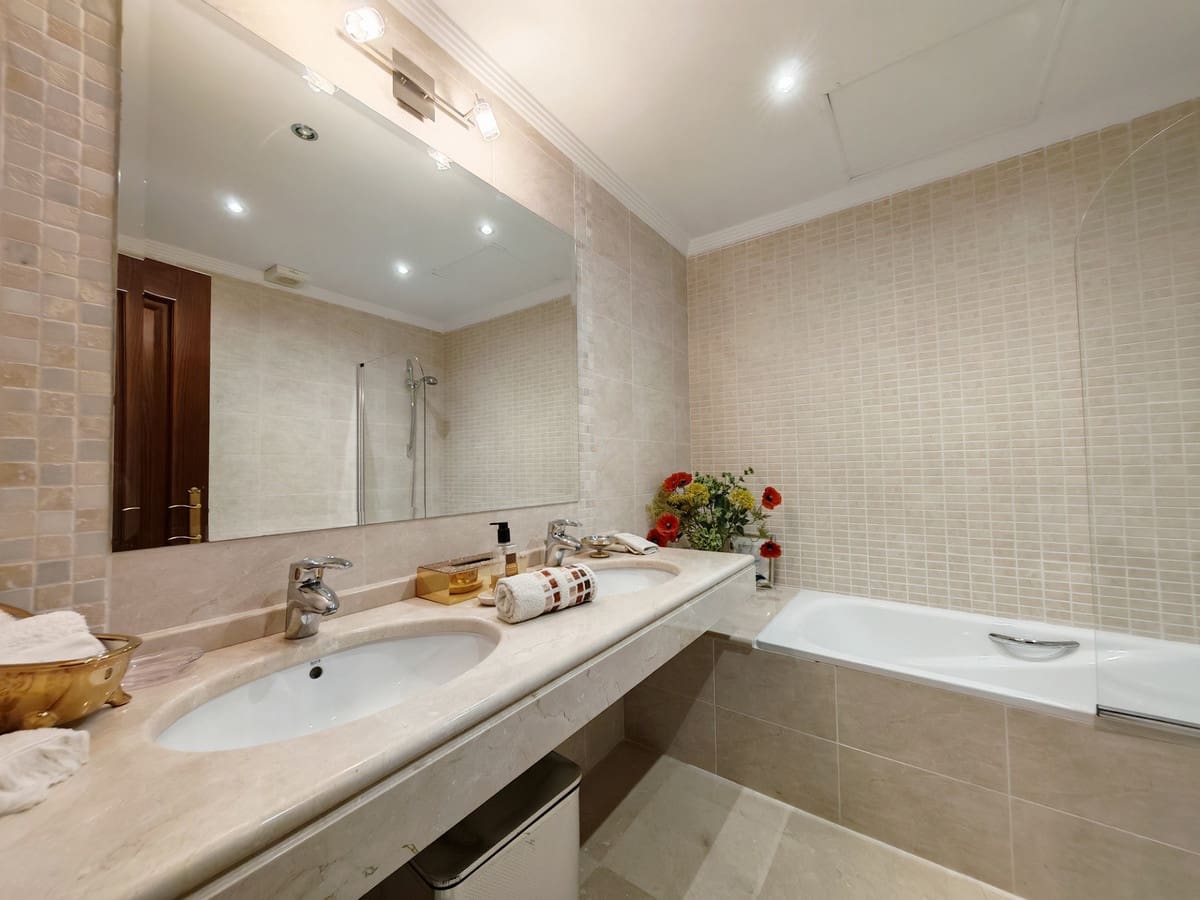 4 slaapkamer Villa te koop in La Cala Golf met zwembad - € 1.895.000 (Ref: 9686375)