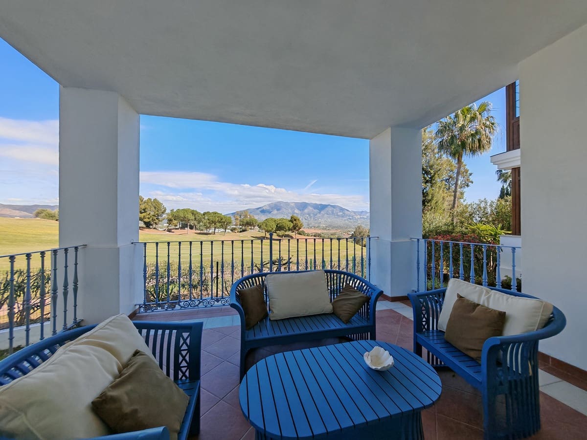 4 bedroom Villa for sale in La Cala Golf with pool - € 1,895,000 (Ref: 9686375)