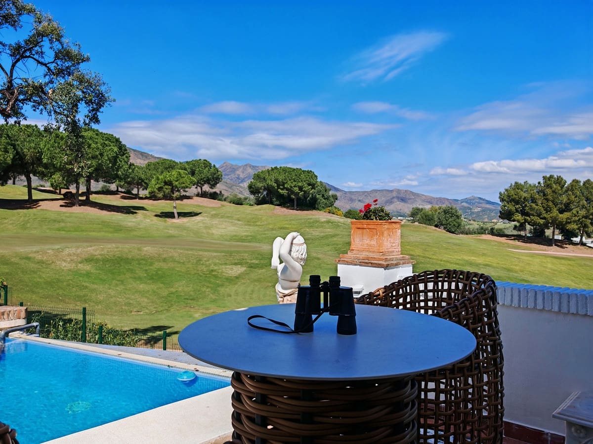 4 bedroom Villa for sale in La Cala Golf with pool - € 1,895,000 (Ref: 9686375)