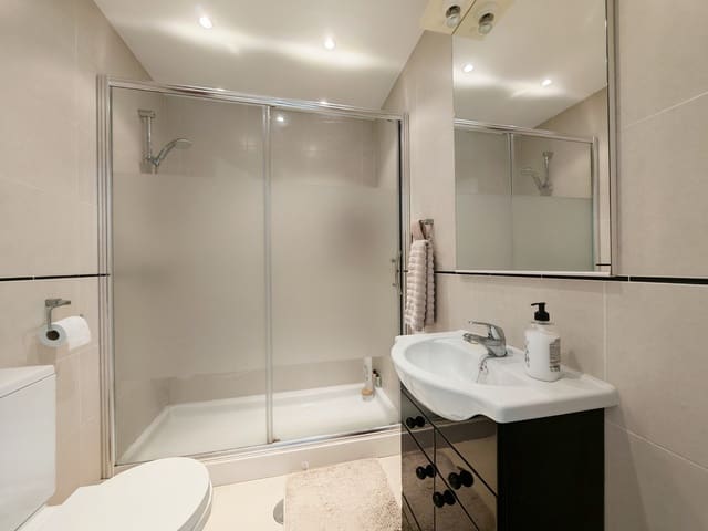 2 chambre Appartement à vendre à Riviera del Sol, Mijas avec piscine - 310 000 € (Ref: 9686376)