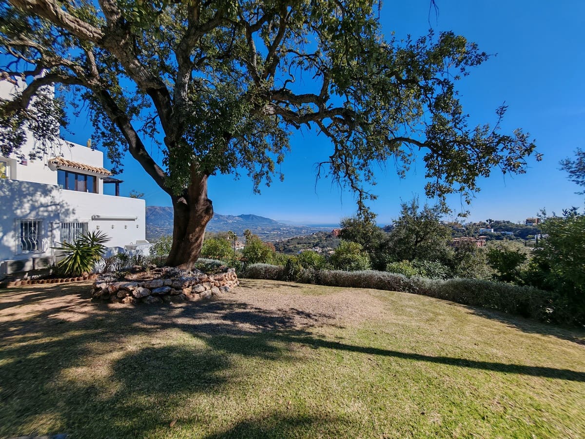 2 Zimmer Apartment zu verkaufen in La Mairena mit Pool Garage - 369.000 € (Ref: 9686377)