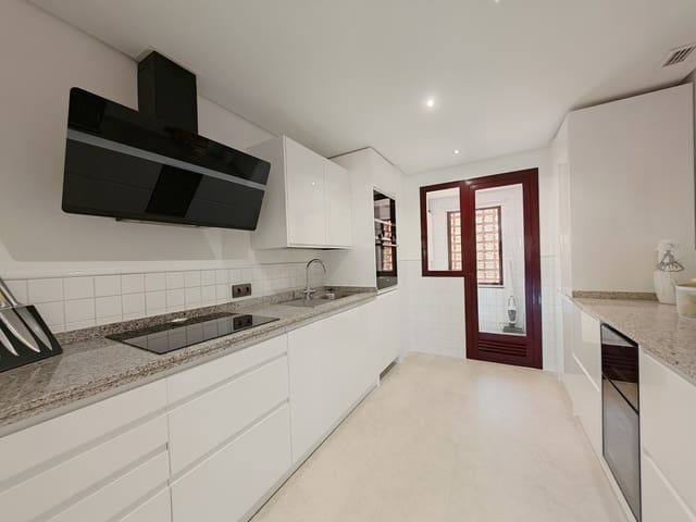 3 quarto Apartamento para venda em La Mairena, Ojen com piscina garagem - 619 000 € (Ref: 9701595)