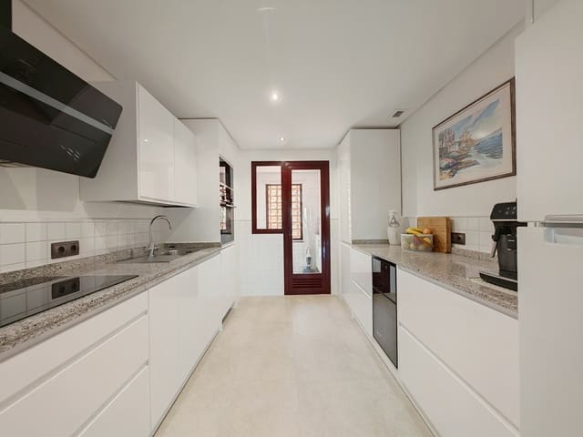 3 chambre Appartement à vendre à La Mairena, Ojen avec piscine garage - 619 000 € (Ref: 9701595)