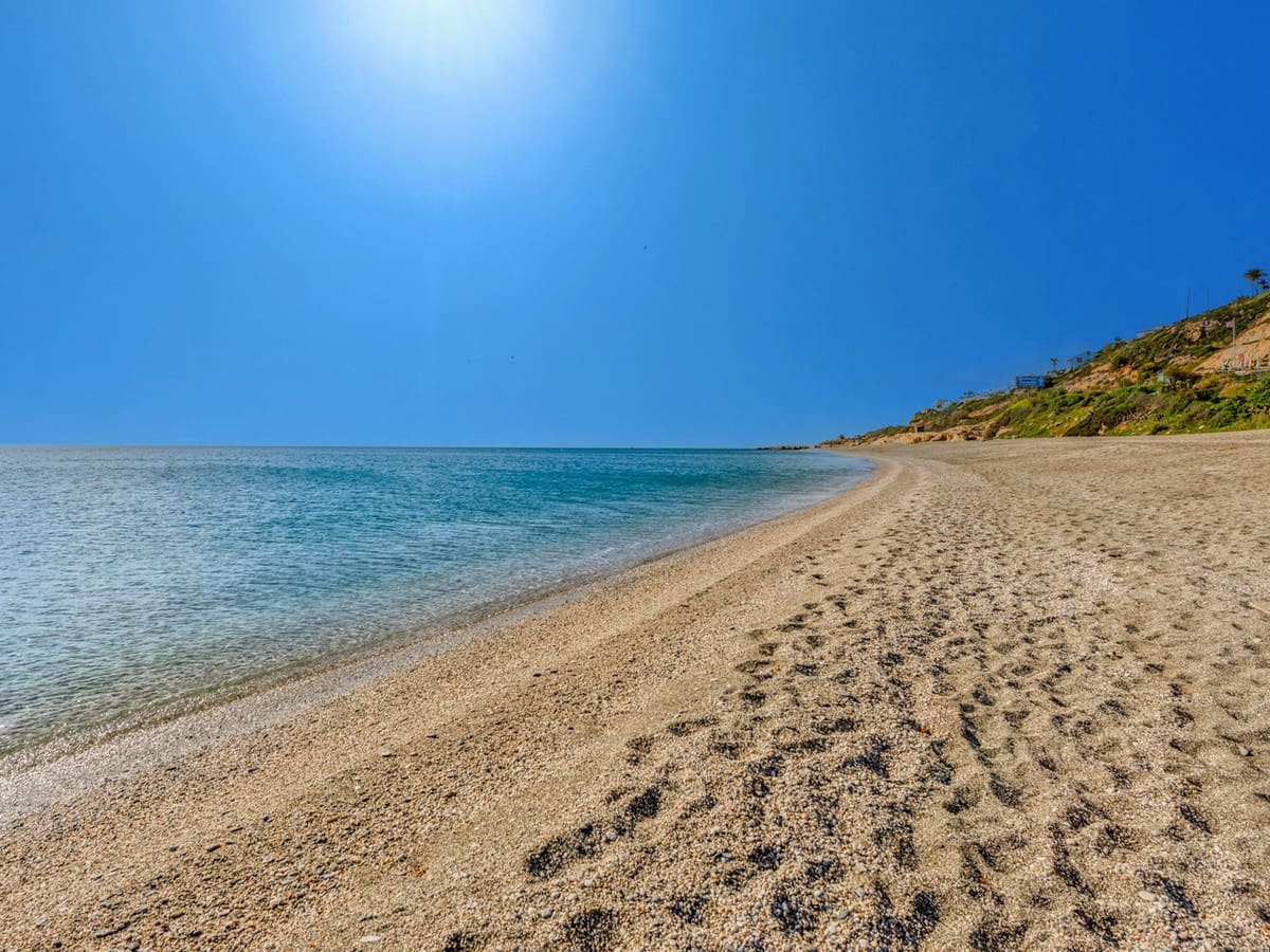 3 bedroom Townhouse for sale in Manilva with pool garage - € 395,000 (Ref: 9703320)