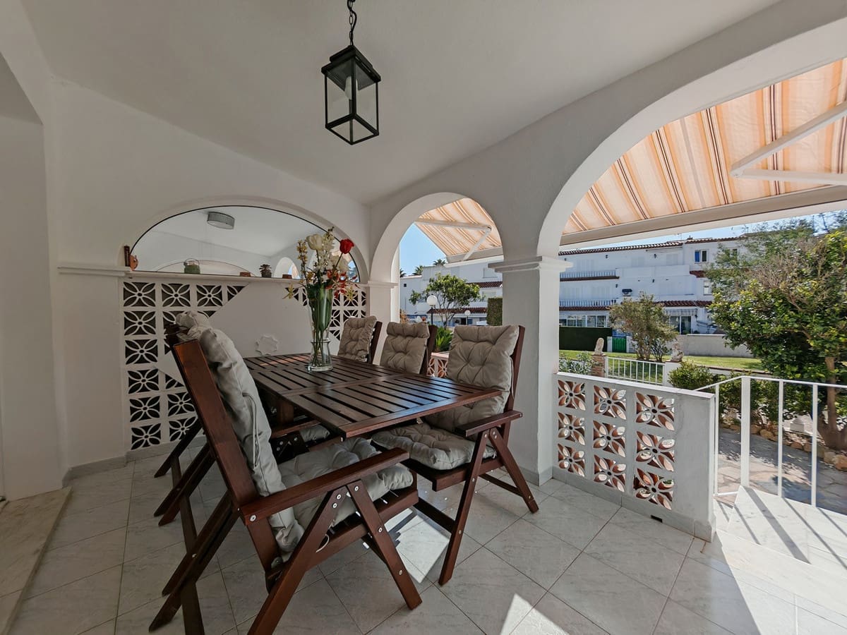 3 bedroom Townhouse for sale in Manilva with pool garage - € 395,000 (Ref: 9703320)