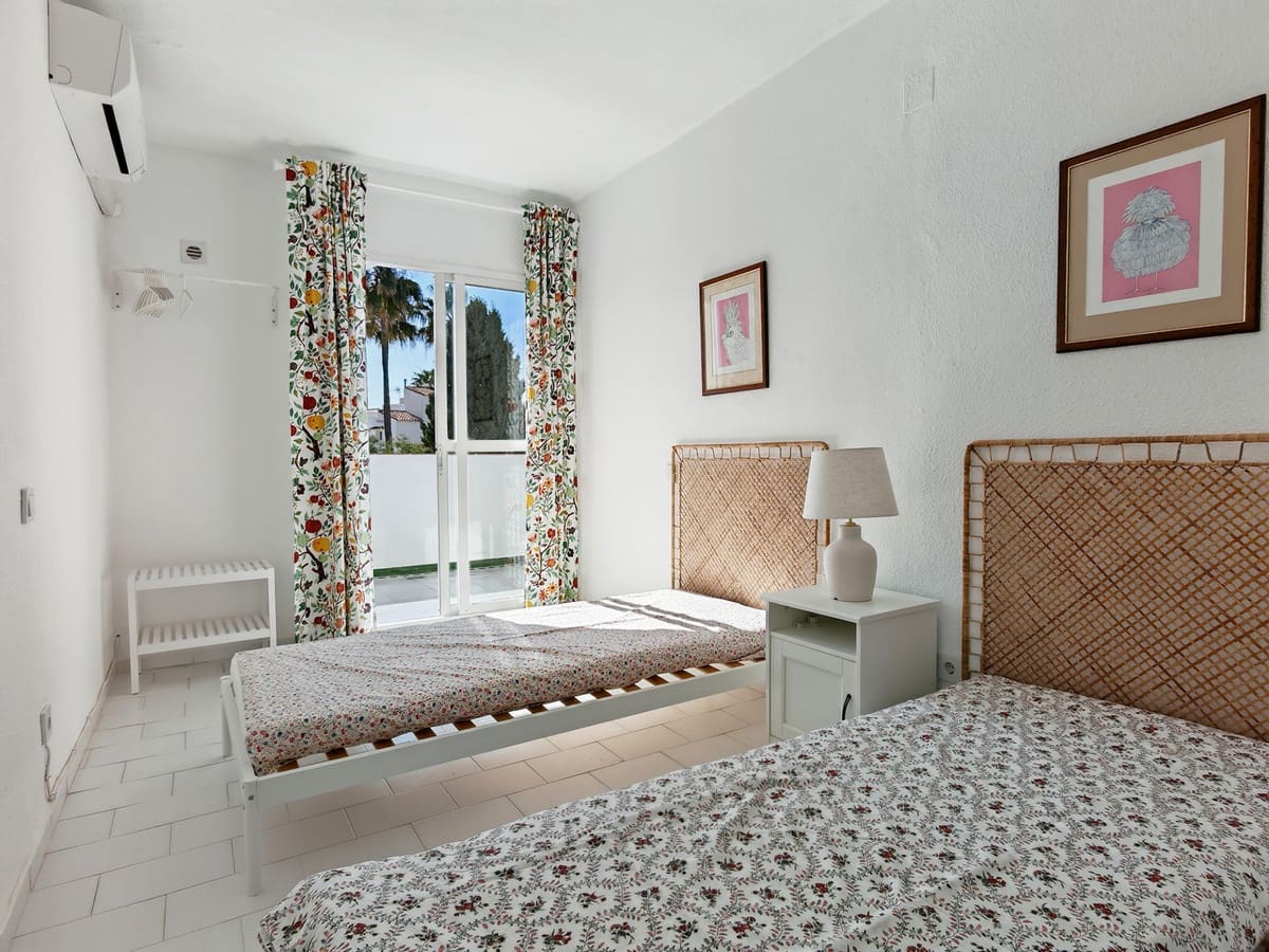 3 bedroom Townhouse for sale in Manilva with pool garage - € 395,000 (Ref: 9703320)