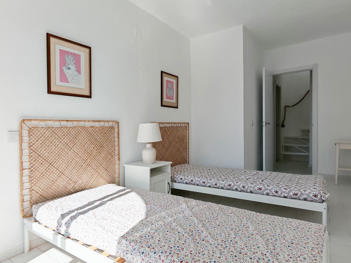 3 bedroom Townhouse for sale in Manilva with pool garage - € 395,000 (Ref: 9703320)