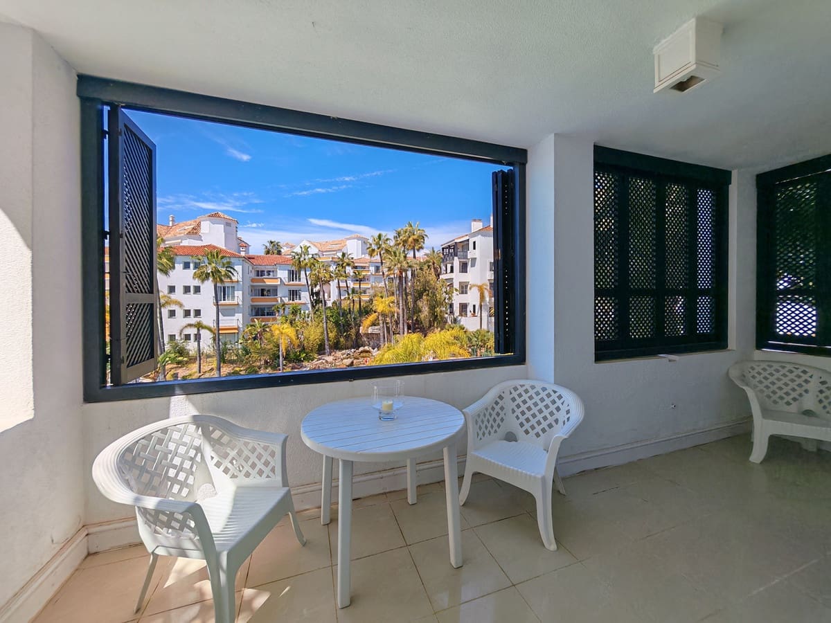 1 bedroom Apartment for sale in Marbella with pool garage - € 325,000 (Ref: 9732061)