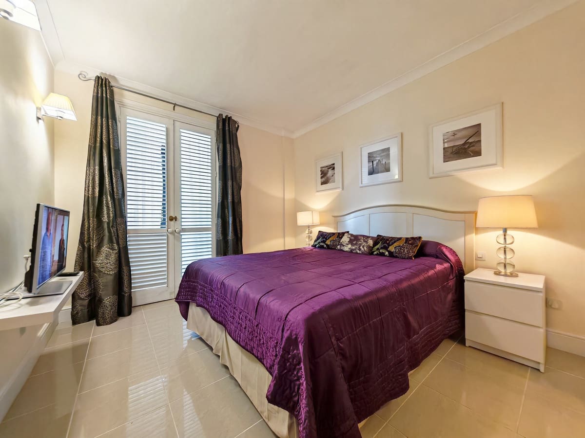 1 bedroom Apartment for sale in Marbella with pool garage - € 325,000 (Ref: 9732061)