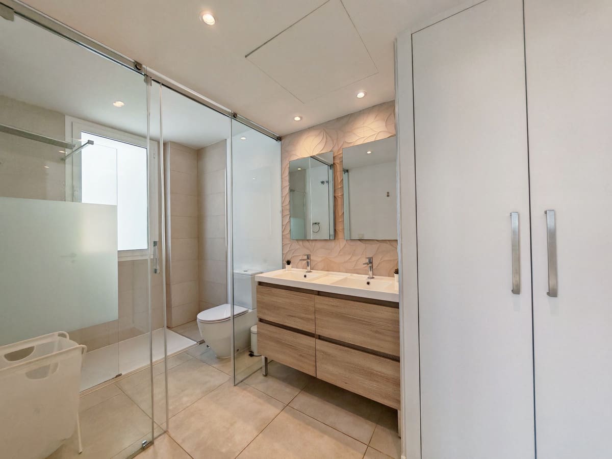 Apartamento de 3 habitaciones en La Cala de Mijas en venta con piscina garaje - 590.000 € (Ref: 9733381)