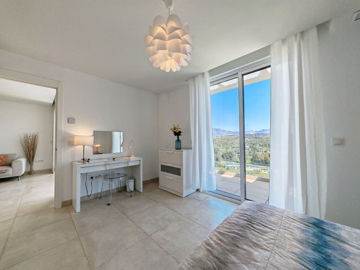 3 soveværelse Lejlighed til salg i La Cala de Mijas med swimmingpool garage - € 569.000 (Ref: 9733381)