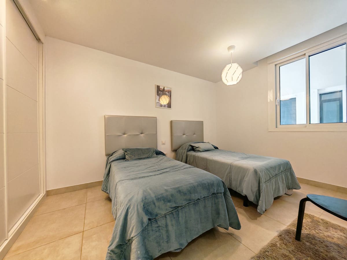 3 soveværelse Lejlighed til salg i La Cala de Mijas med swimmingpool garage - € 569.000 (Ref: 9733381)