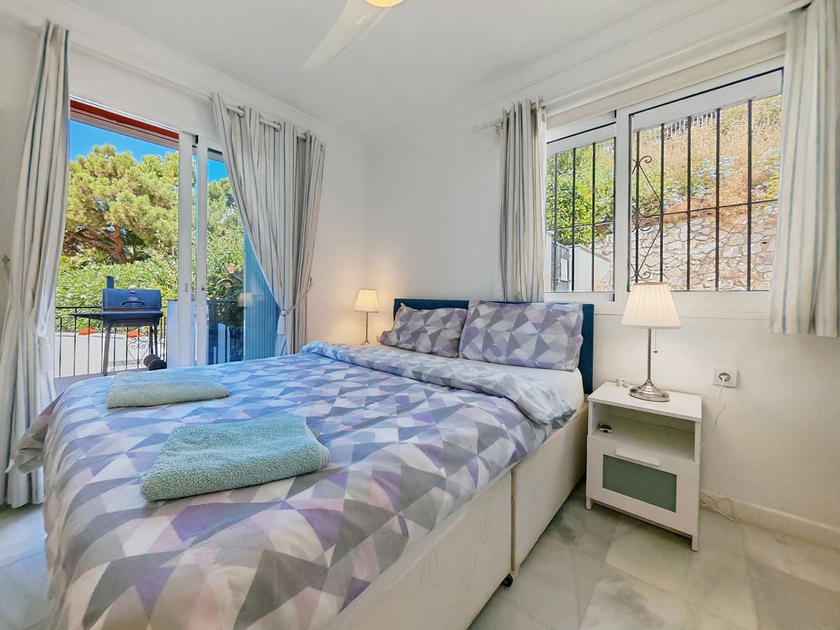 Casa de 5 habitaciones en Calahonda en venta con piscina garaje - 565.000 € (Ref: 9738527)