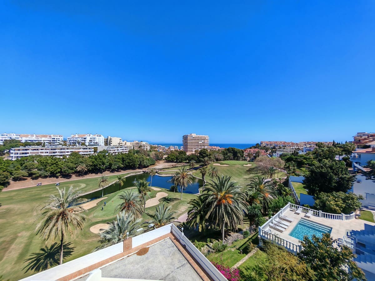 5 bedroom Semi-detached Villa for sale in Benalmadena with pool garage - € 869,000 (Ref: 9741713)