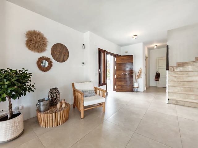 3 sypialnia Willa na sprzedaż w Riviera del Sol, Mijas z basenem garażem - 1 280 000 € (Ref: 9751979)