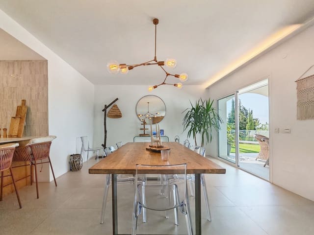 3 sypialnia Willa na sprzedaż w Riviera del Sol, Mijas z basenem garażem - 1 280 000 € (Ref: 9751979)