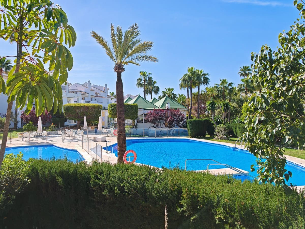 2 makuuhuone Huoneisto myytävänä paikassa Riviera del Sol mukana uima-altaan - 340 000 € (Ref: 9751980)