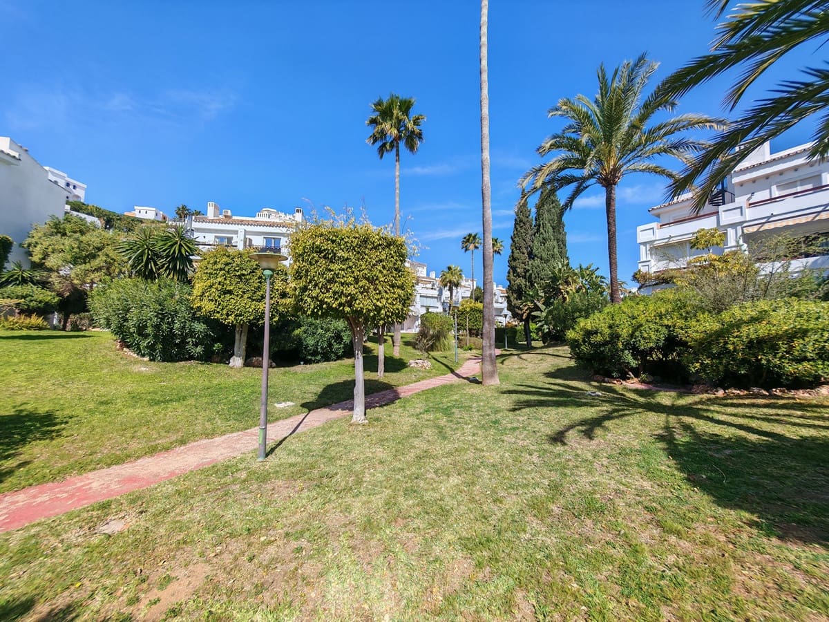 2 makuuhuone Huoneisto myytävänä paikassa Riviera del Sol mukana uima-altaan - 340 000 € (Ref: 9751980)