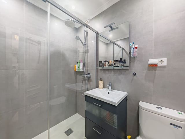 2 chambre Appartement à vendre à Riviera del Sol, Mijas avec piscine - 325 000 € (Ref: 9751980)