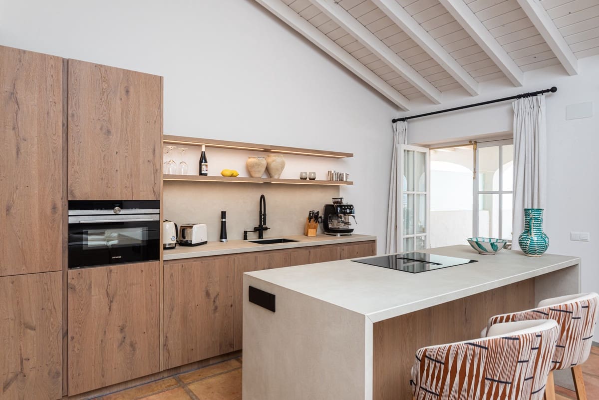 35 soverom Hotell til salgs i Fuengirola med svømmebasseng garasje - € 5 950 000 (Ref: 9755618)