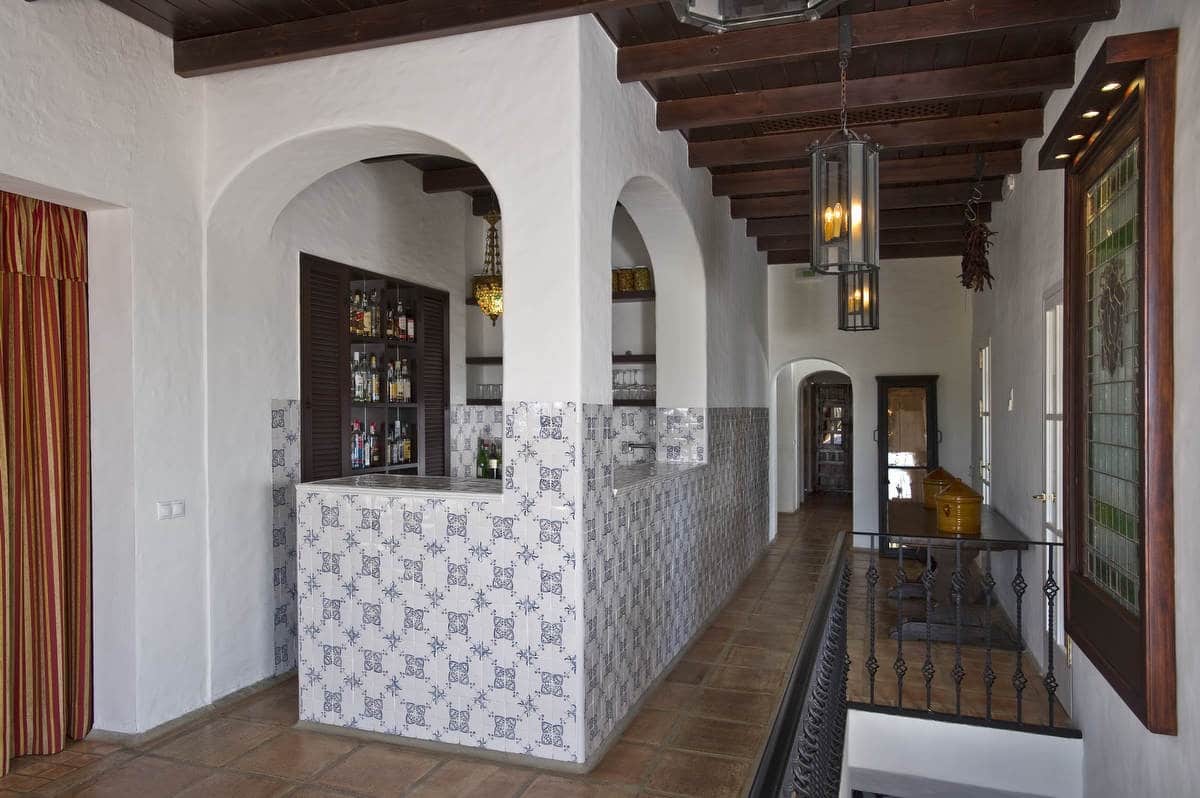 35 soverom Hotell til salgs i Fuengirola med svømmebasseng garasje - € 5 950 000 (Ref: 9755618)