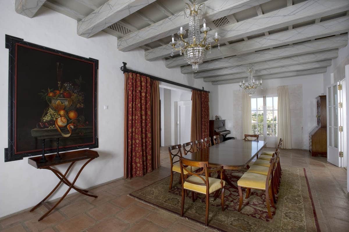 35 soverom Hotell til salgs i Fuengirola med svømmebasseng garasje - € 5 950 000 (Ref: 9755618)