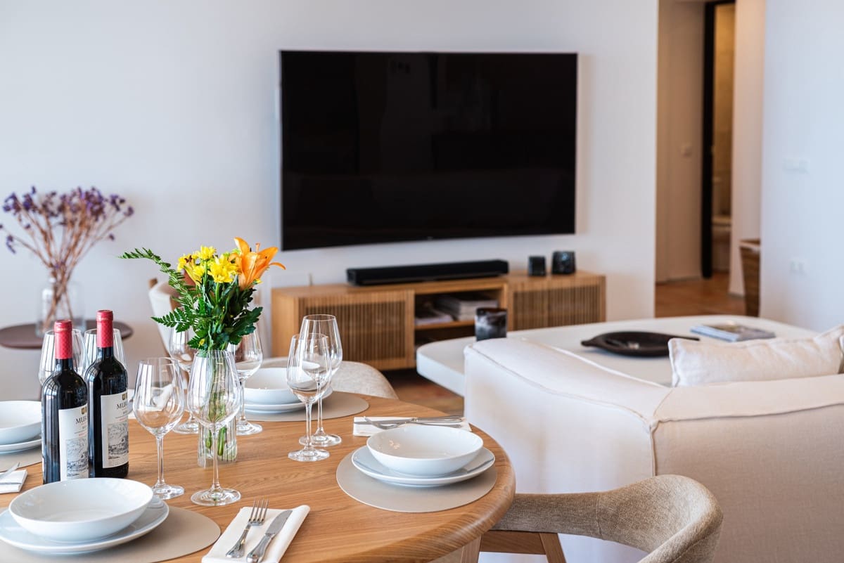 35 bedroom Hotel for sale in Fuengirola with pool garage - € 5,950,000 (Ref: 9755618)