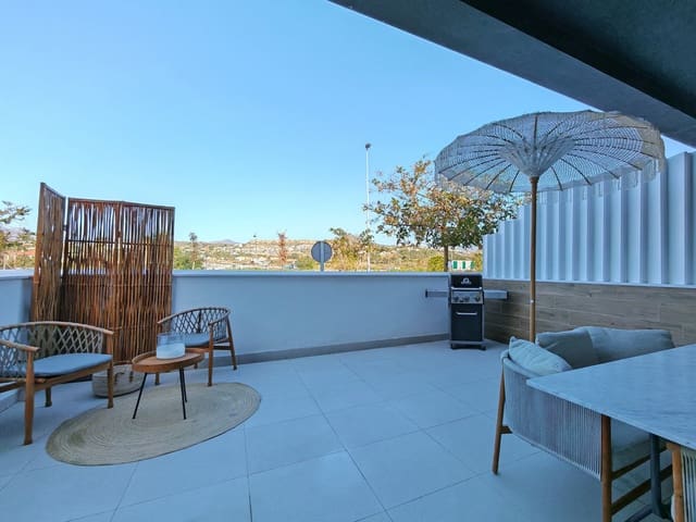 3 soveværelse Semi-Rækkehus til salg i Estepona med swimmingpool garage - € 785.000 (Ref: 9788764)
