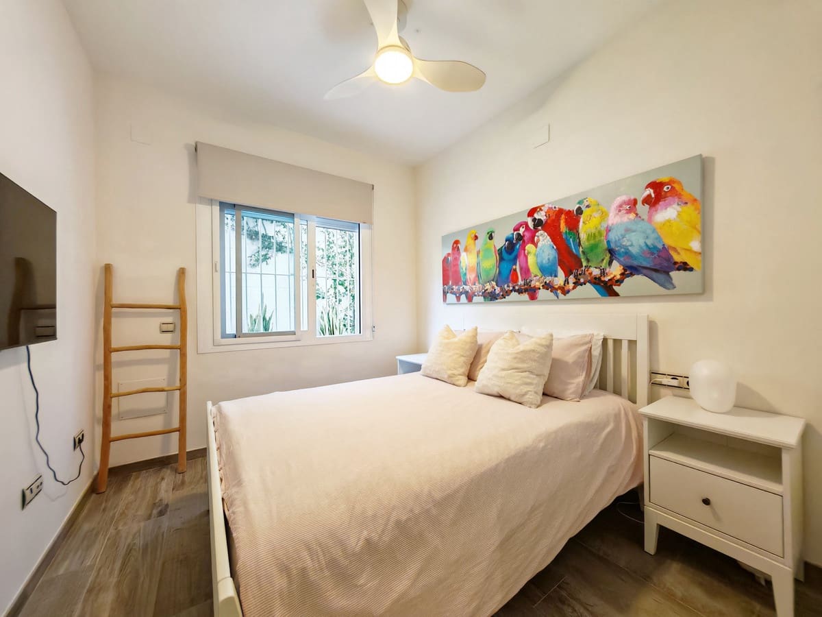 3 camera da letto Villetta Bifamiliare in vendita in Riviera del Sol con piscina garage - 900.000 € (Rif: 9791010)