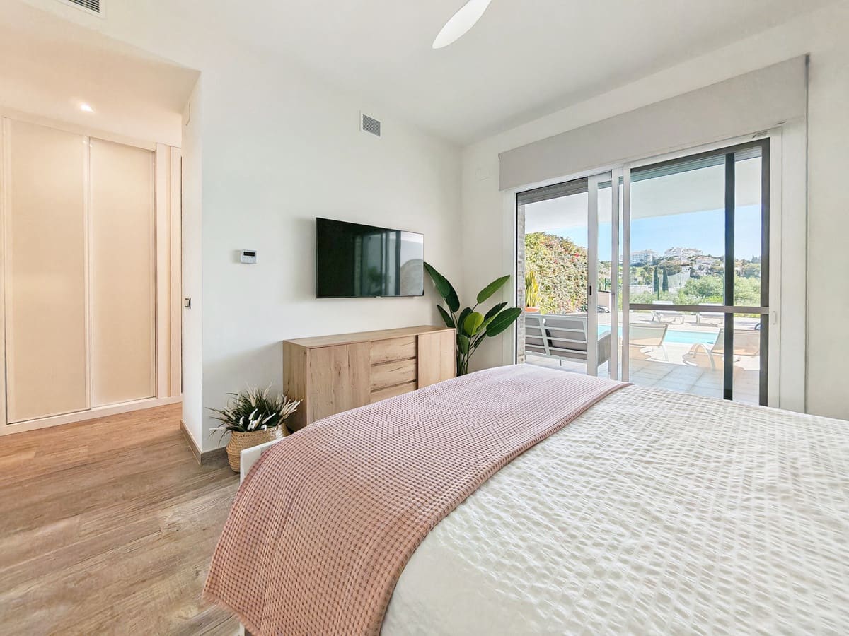 3 camera da letto Villetta Bifamiliare in vendita in Riviera del Sol con piscina garage - 900.000 € (Rif: 9791010)