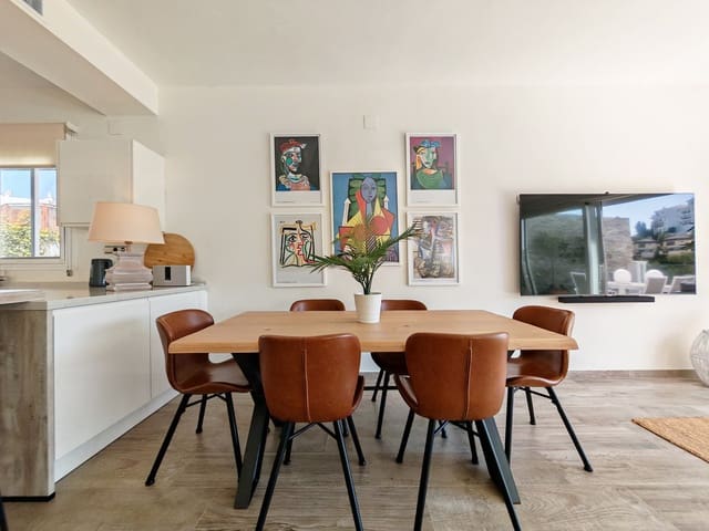 3 soverom Kjedet enebolig til salgs i Riviera del Sol, Mijas med svømmebasseng garasje - € 895 000 (Ref: 9791010)