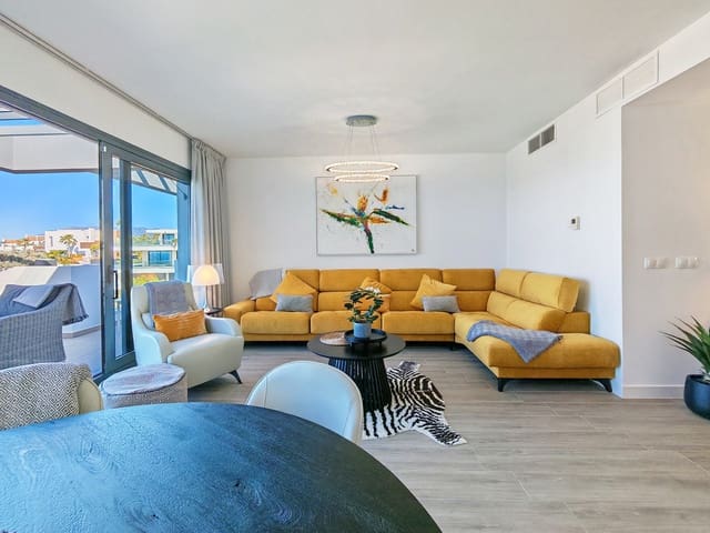 3 quarto Penthouse para venda em Cabopino, Marbella com piscina - 1 050 000 € (Ref: 9799211)