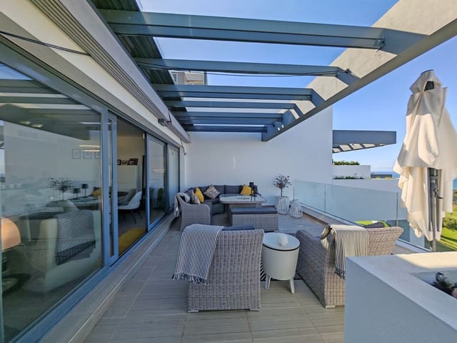 3 soveværelse Penthouse til salg i Cabopino, Marbella med swimmingpool - € 1.050.000 (Ref: 9799211)
