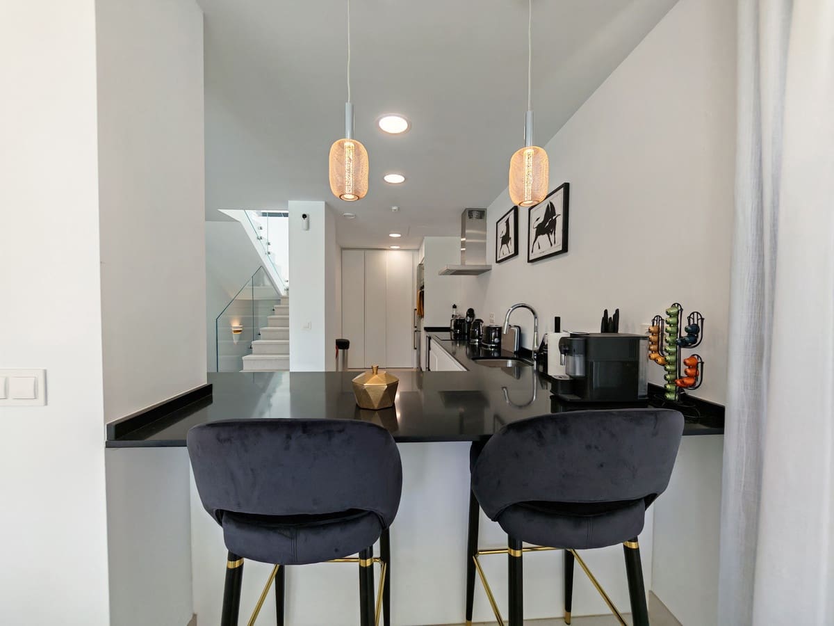 5 soverom Villa til salgs i Estepona med svømmebasseng - € 1 450 000 (Ref: 9804271)