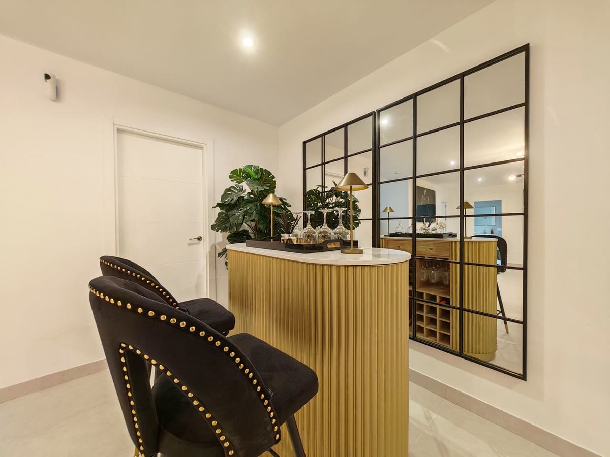 5 soverom Villa til salgs i Estepona med svømmebasseng - € 1 450 000 (Ref: 9804271)