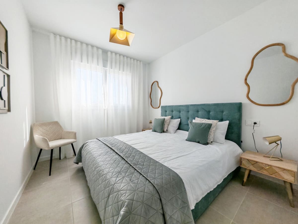 Apartamento de 2 habitaciones en Cancelada en alquiler con piscina garaje - 2.800 € (Ref: 9804272)