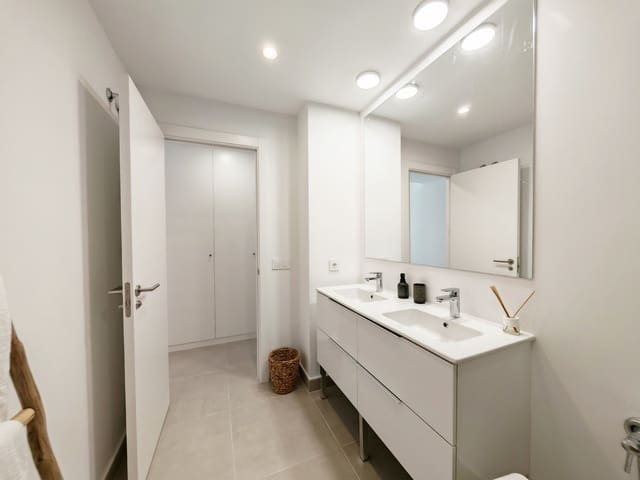 2 soverom Leilighet til leie i Cancelada, Estepona med svømmebasseng garasje - € 2 800 (Ref: 9804272)
