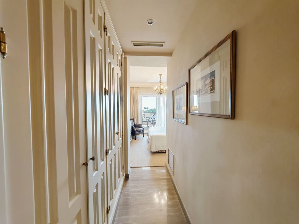 3 slaapkamer Appartement te huur in Marbella met zwembad garage - € 3.800 (Ref: 9807926)