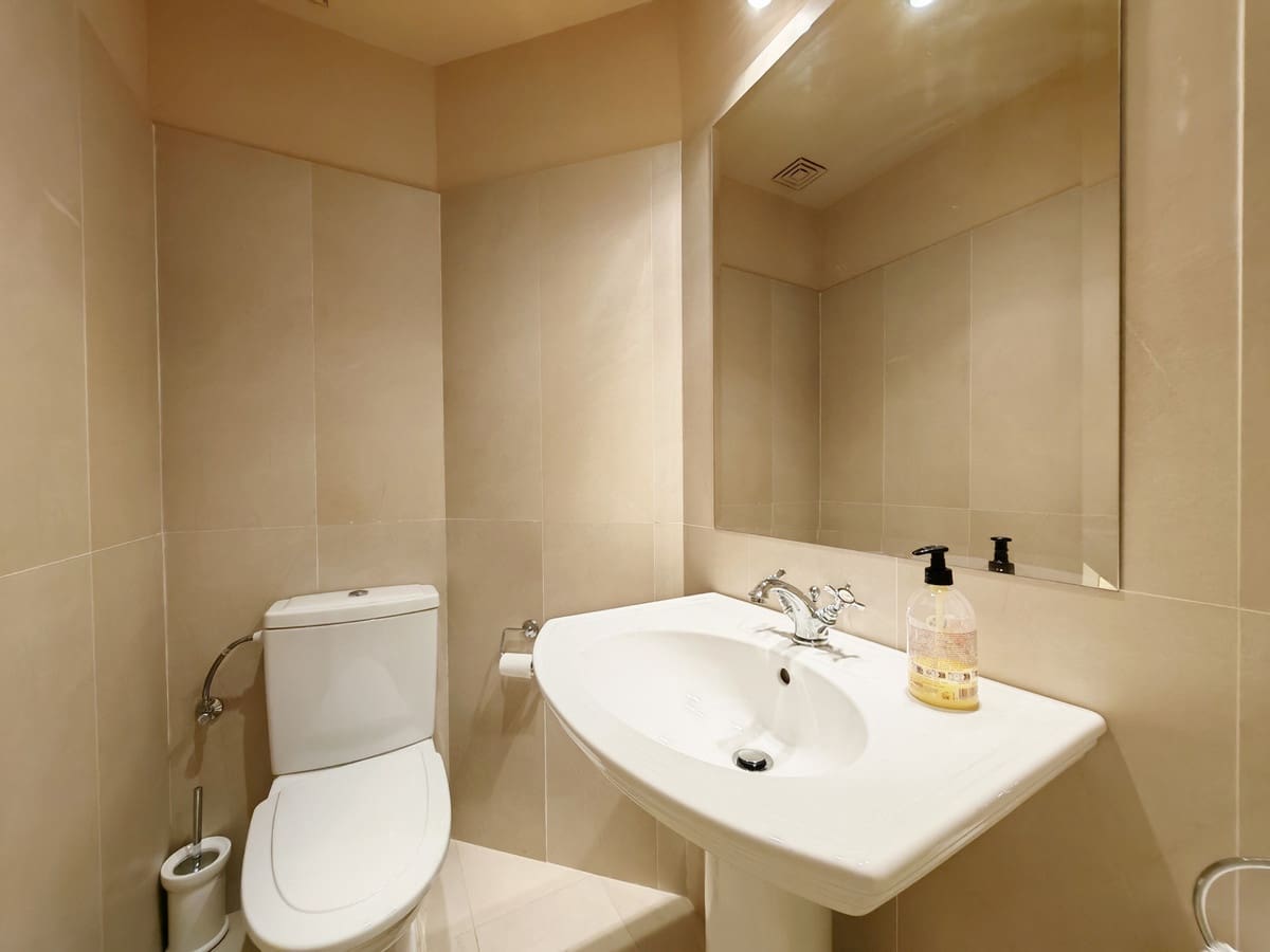 3 slaapkamer Appartement te huur in Marbella met zwembad garage - € 3.800 (Ref: 9807926)