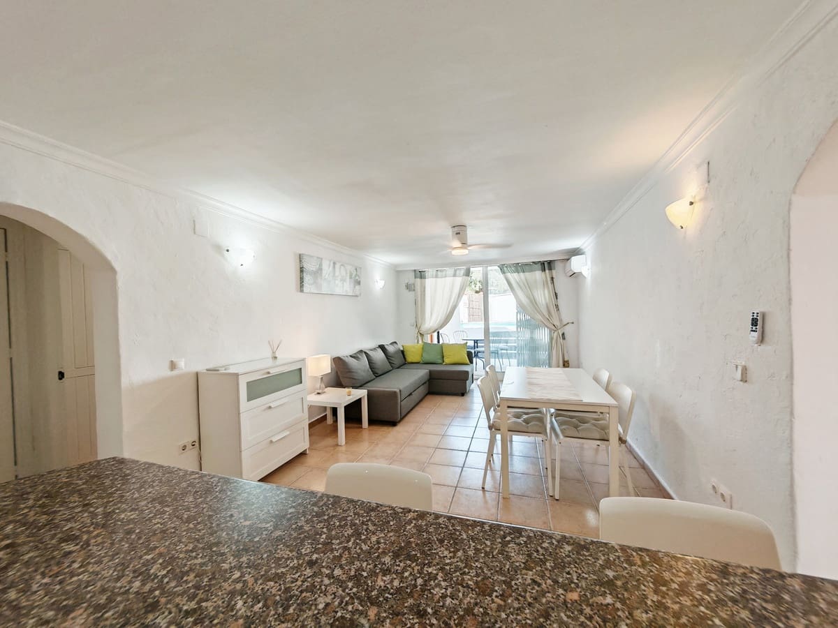 5 soverom Hus til salgs i Calahonda med svømmebasseng garasje - € 565 000 (Ref: 9822884)