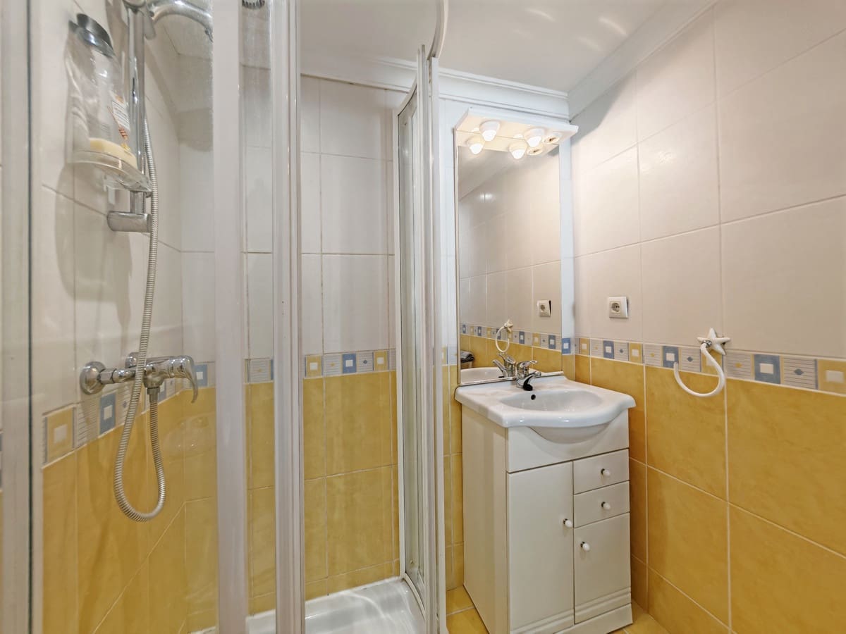 5 soverom Hus til salgs i Calahonda med svømmebasseng garasje - € 565 000 (Ref: 9822884)