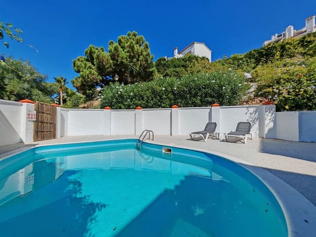 5 soverom Hus til salgs i Calahonda, Mijas med svømmebasseng garasje - € 565 000 (Ref: 9822884)