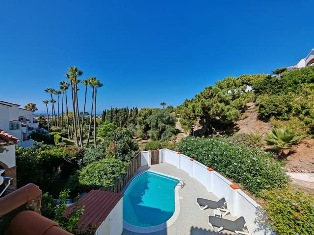 5 soverom Hus til salgs i Calahonda, Mijas med svømmebasseng garasje - € 565 000 (Ref: 9822884)
