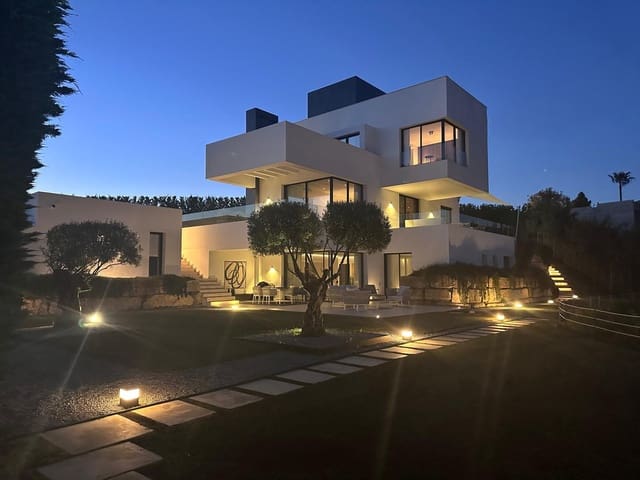 5 quarto Moradia para venda em Benahavís com piscina garagem - 2 995 000 € (Ref: 9822885)