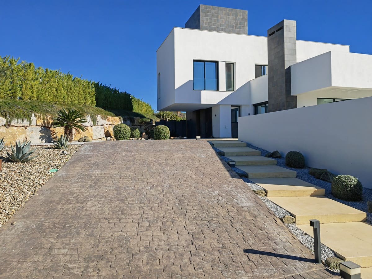 5 slaapkamer Villa te koop in Benahavis met zwembad garage - € 2.995.000 (Ref: 9822885)