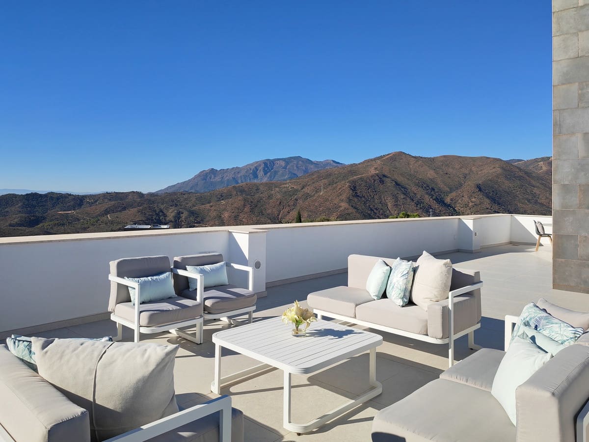 5 slaapkamer Villa te koop in Benahavis met zwembad garage - € 2.995.000 (Ref: 9822885)