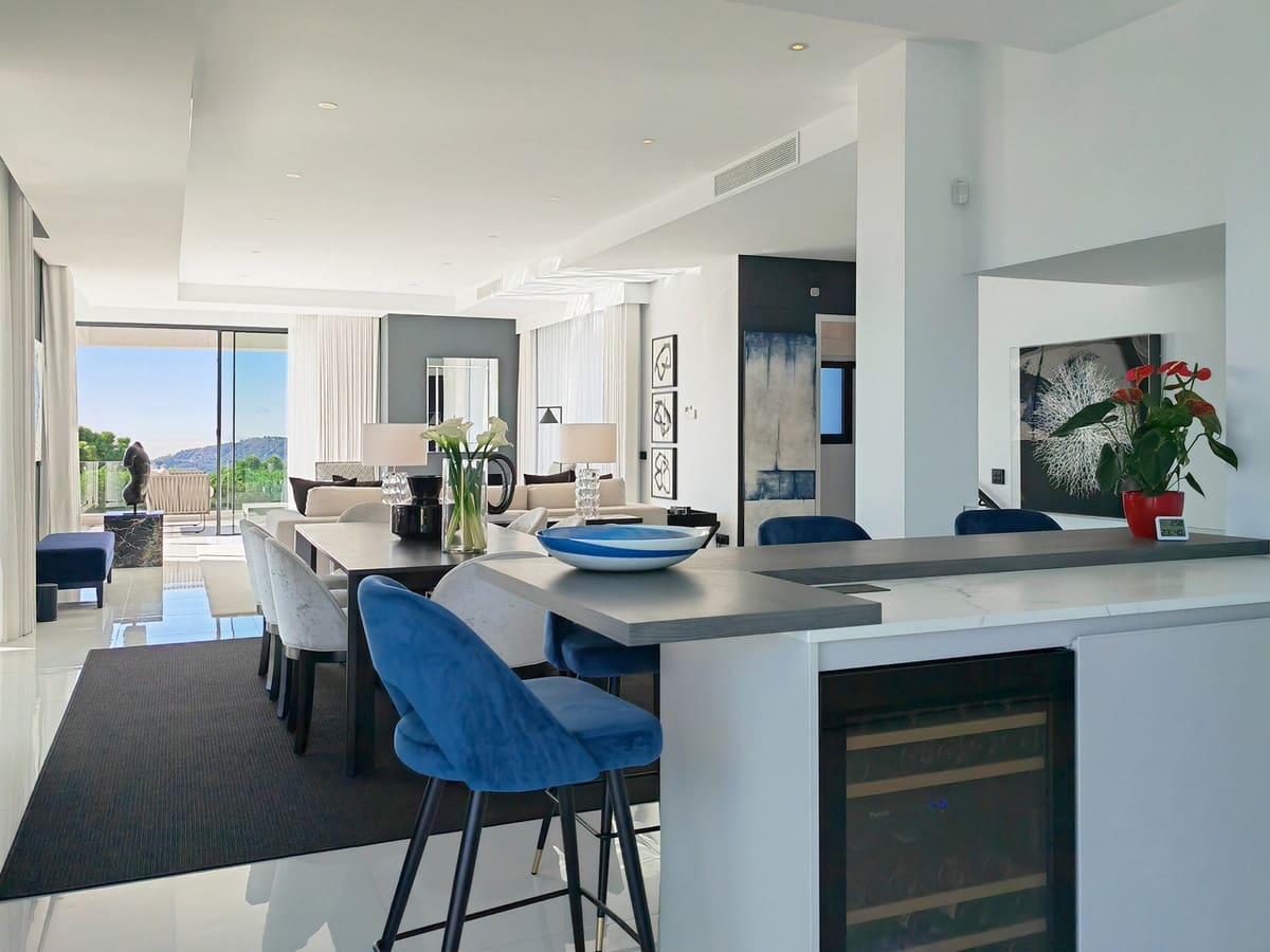 5 quarto Moradia para venda em Benahavis com piscina garagem - 2 995 000 € (Ref: 9822885)