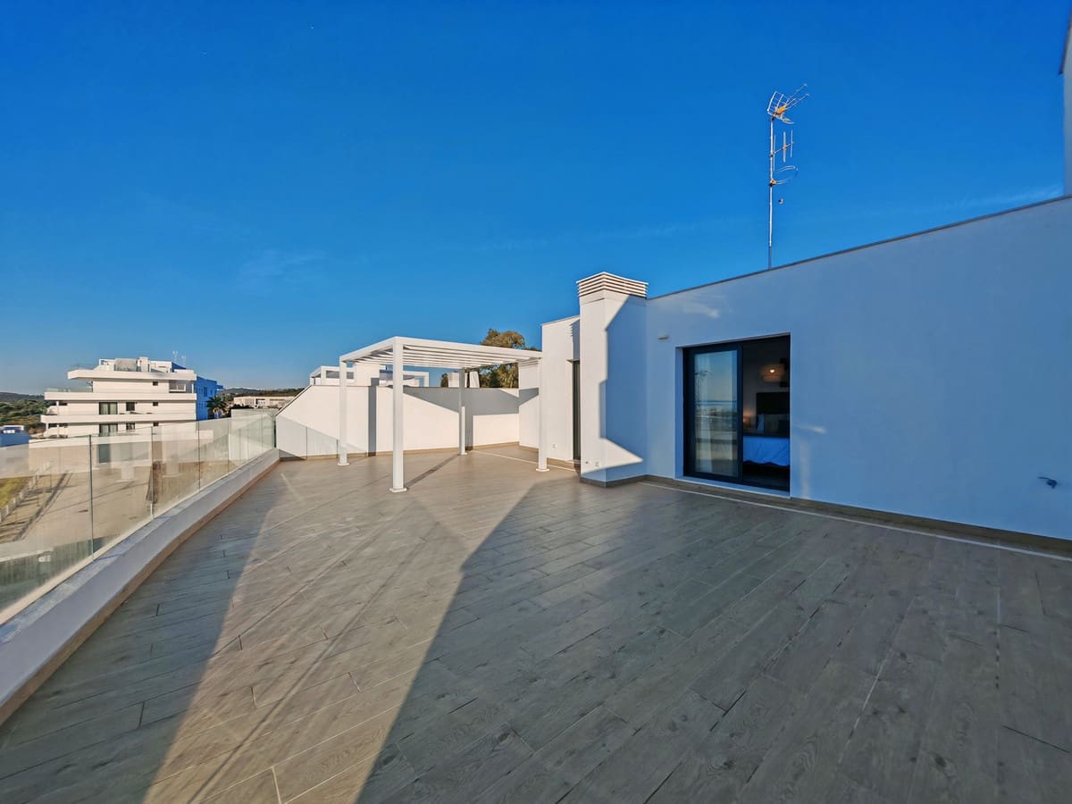 4 soveværelse Lejlighed til salg i Estepona med swimmingpool garage - € 925.000 (Ref: 9825219)
